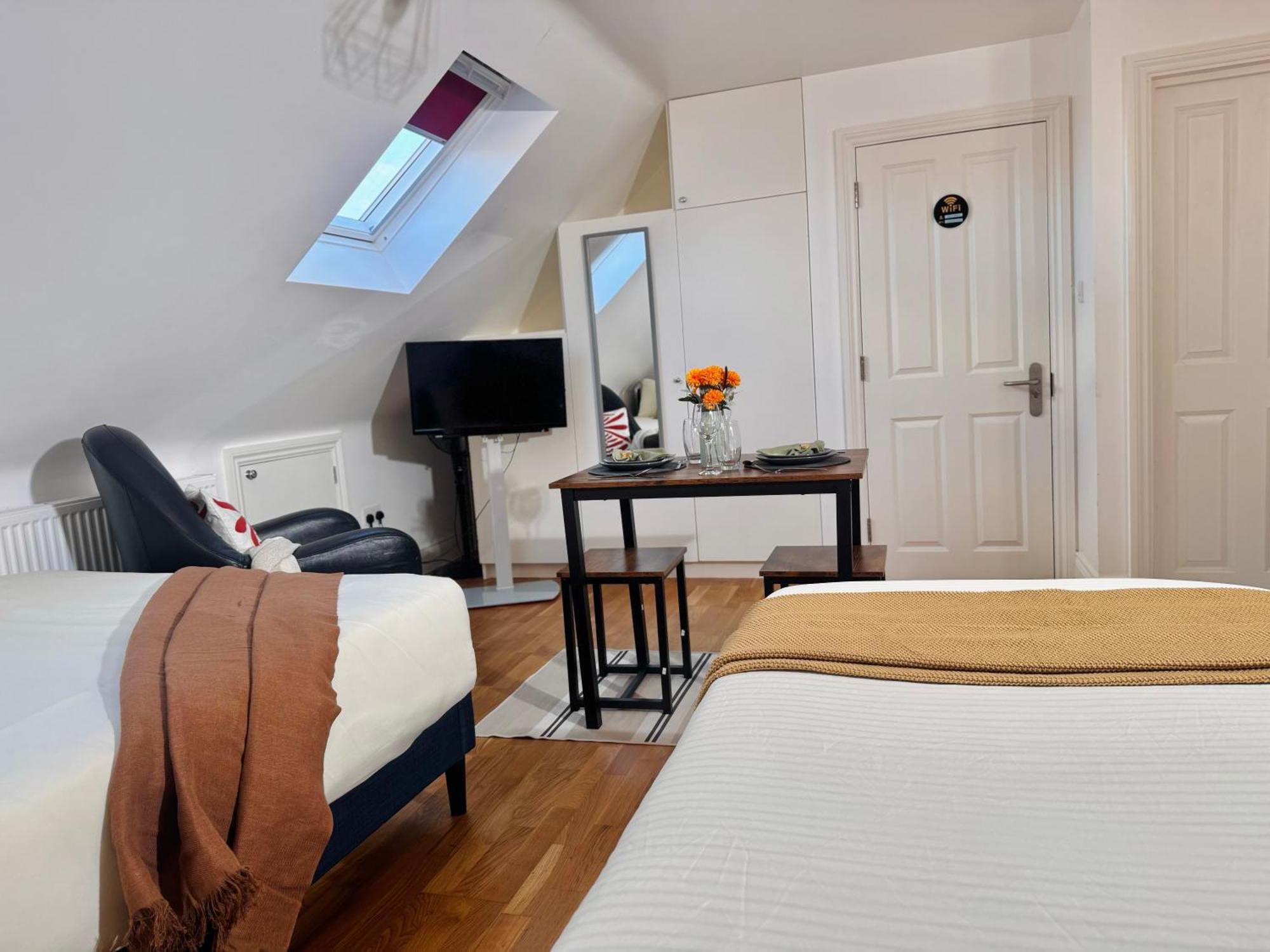 Ideal Studio Loft 30Min To Central לונדון מראה חיצוני תמונה